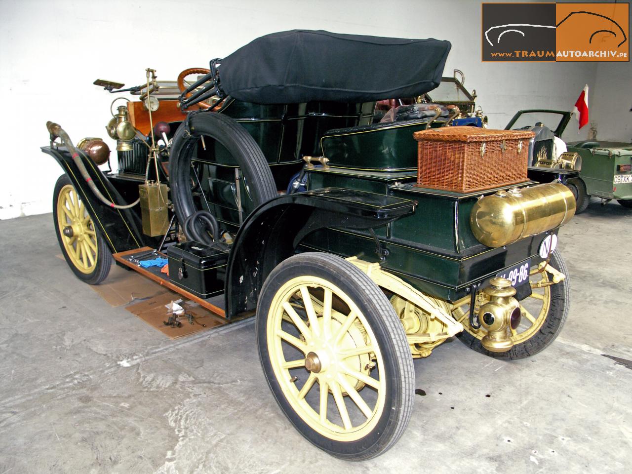 Stanley Steamer '1911 (2).jpg 188.7K