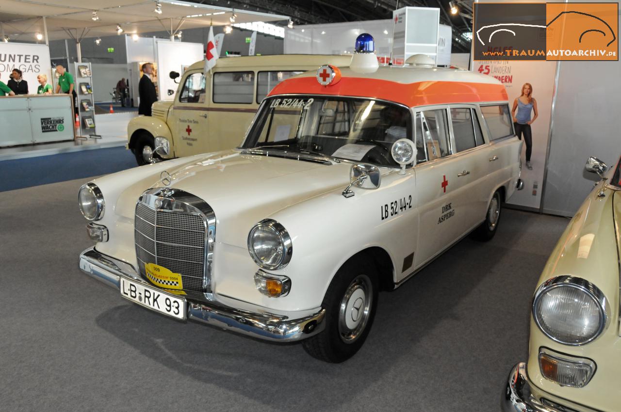 Mercedes-Benz 190 Krankenwagen '1964.jpg 142.5K