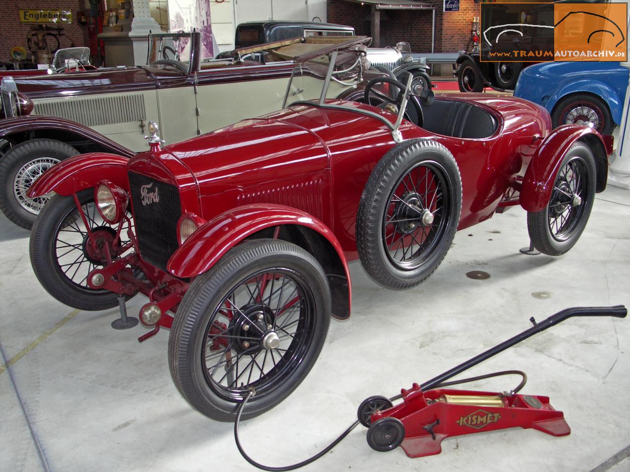 Ford T Speedster '1927.jpg 197.0K