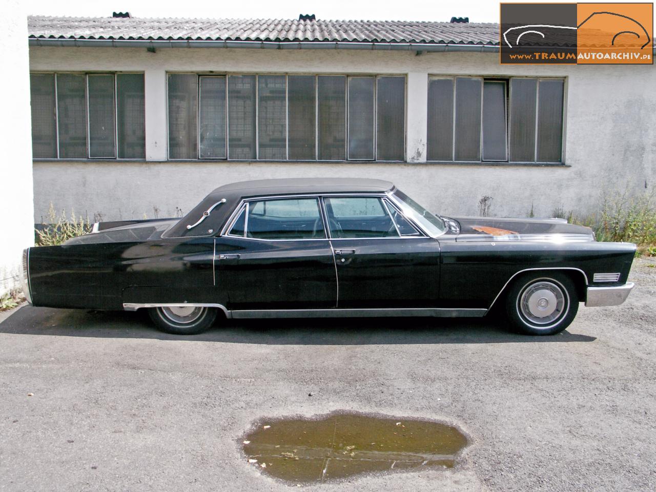 Cadillac Fleetwood Brougham '1967 (1).jpg 185.4K