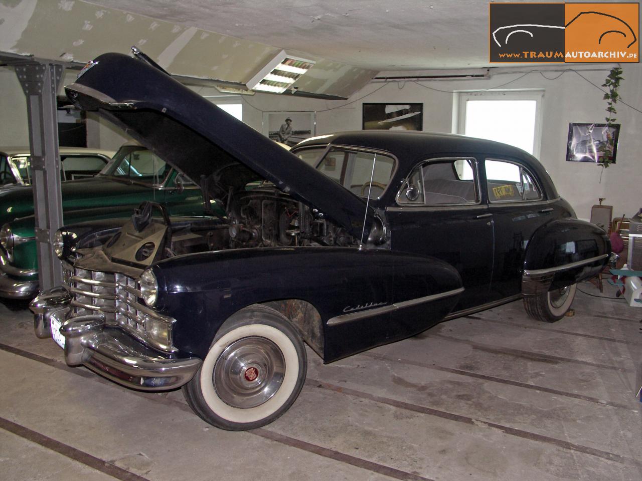 Cadillac Series 62 Sedan '1947 (1).jpg 150.1K