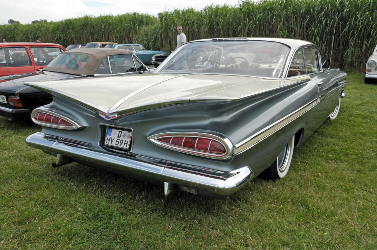 Chevrolet Impala '1959.jpg 192.2K