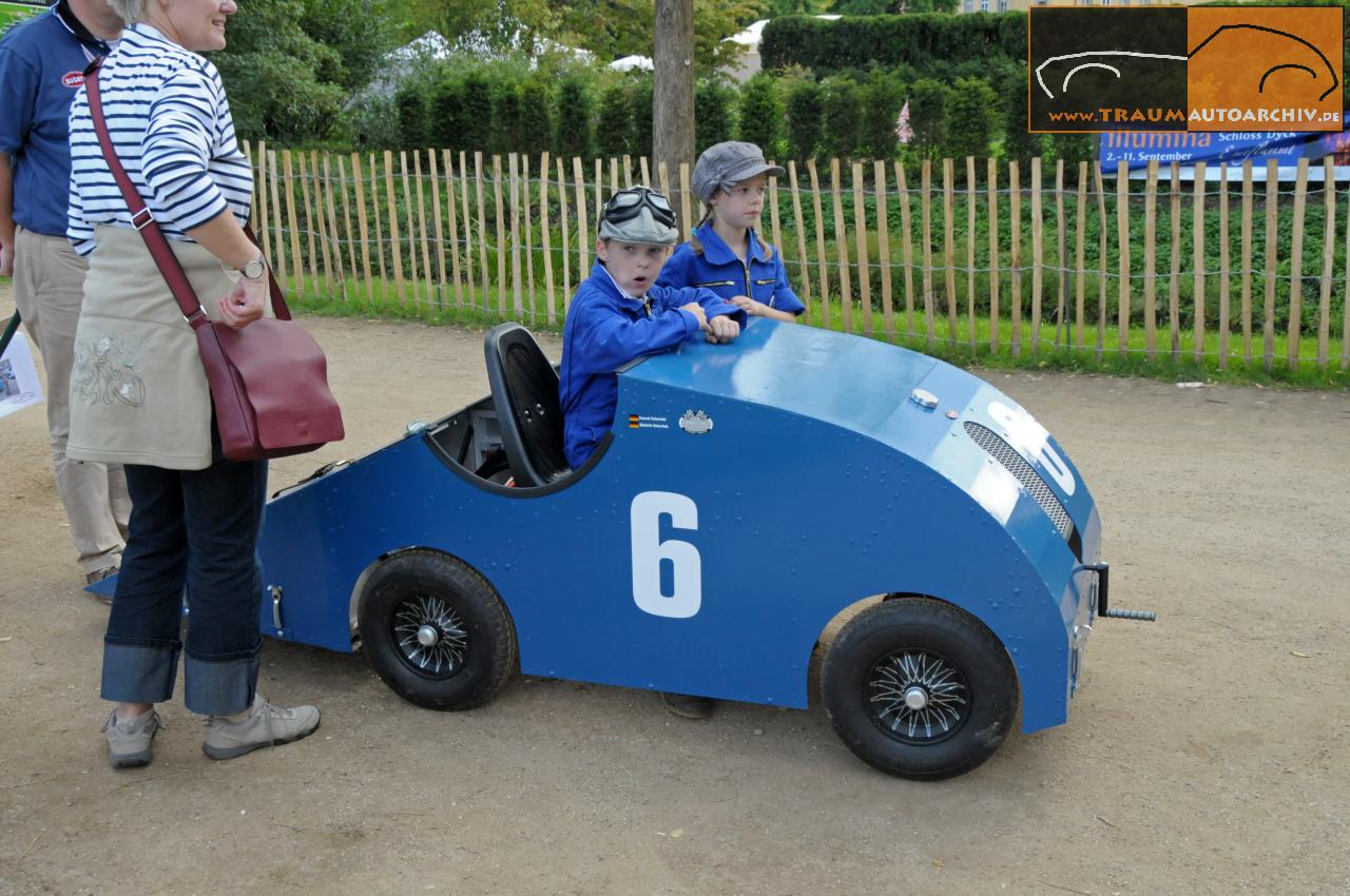 Bugatti Type 23 Tank Kinderauto.jpg 172.5K