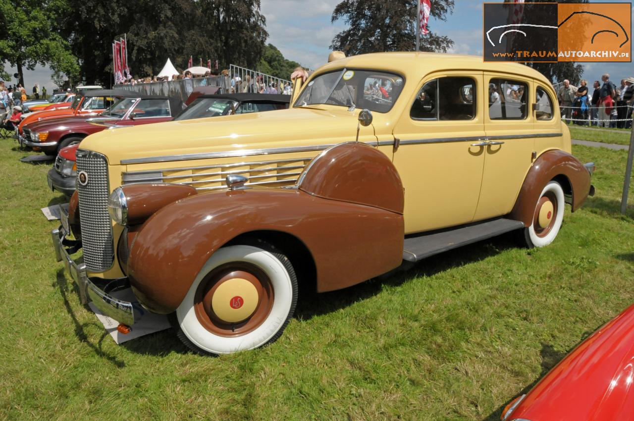 Cadillac La Salle Limousine V8 ca '1939.jpg 195.4K