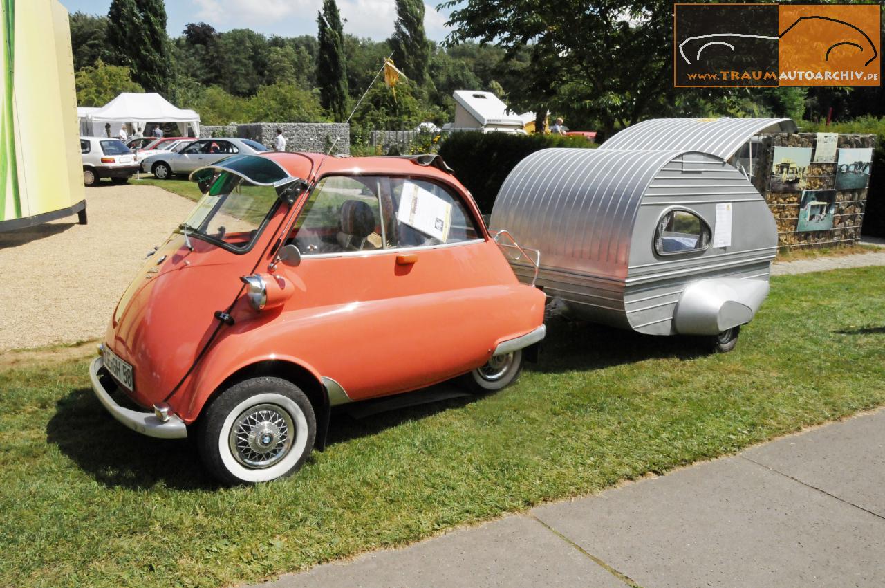 BMW Isetta mit Piccolo-Anhaenger.jpg 207.0K