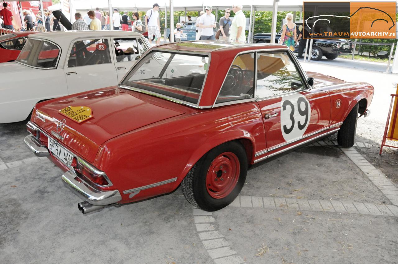 Mercedes-Benz 230 SL Spa-Sofia-Liege '1963.jpg 174.3K