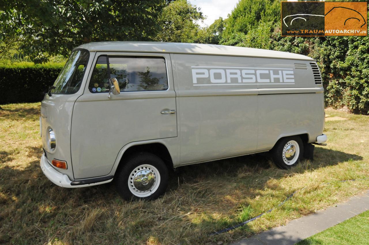 VW Bus T2 Porsche.jpg 200.8K