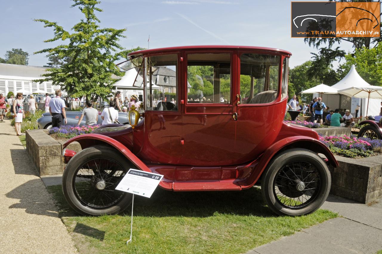 Detroit Electric Model 52 Double Drive '1915.jpg 209.0K