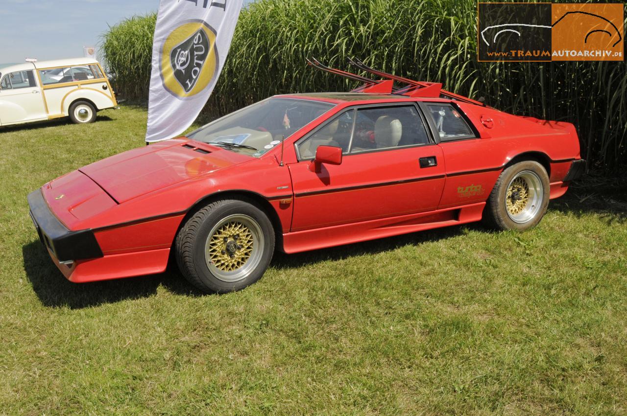 Lotus Esprit Turbo ca. '1984.jpg 242.8K