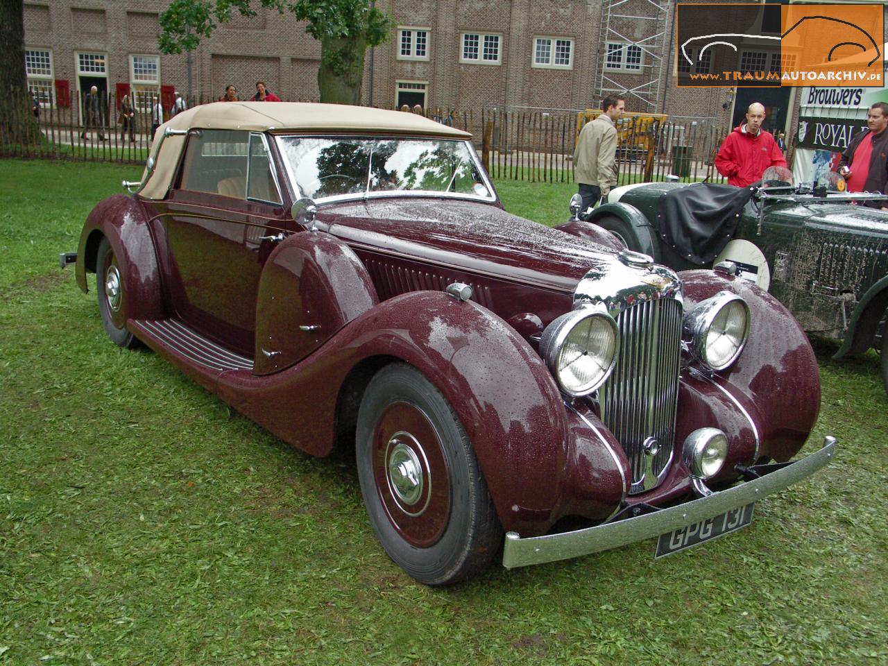 Lagonda V12 Cabrio (1).jpg 272.4K