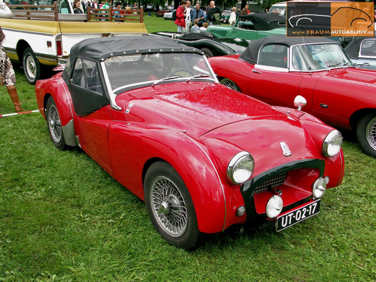 Triumph TR 2 (1).jpg 268.4K