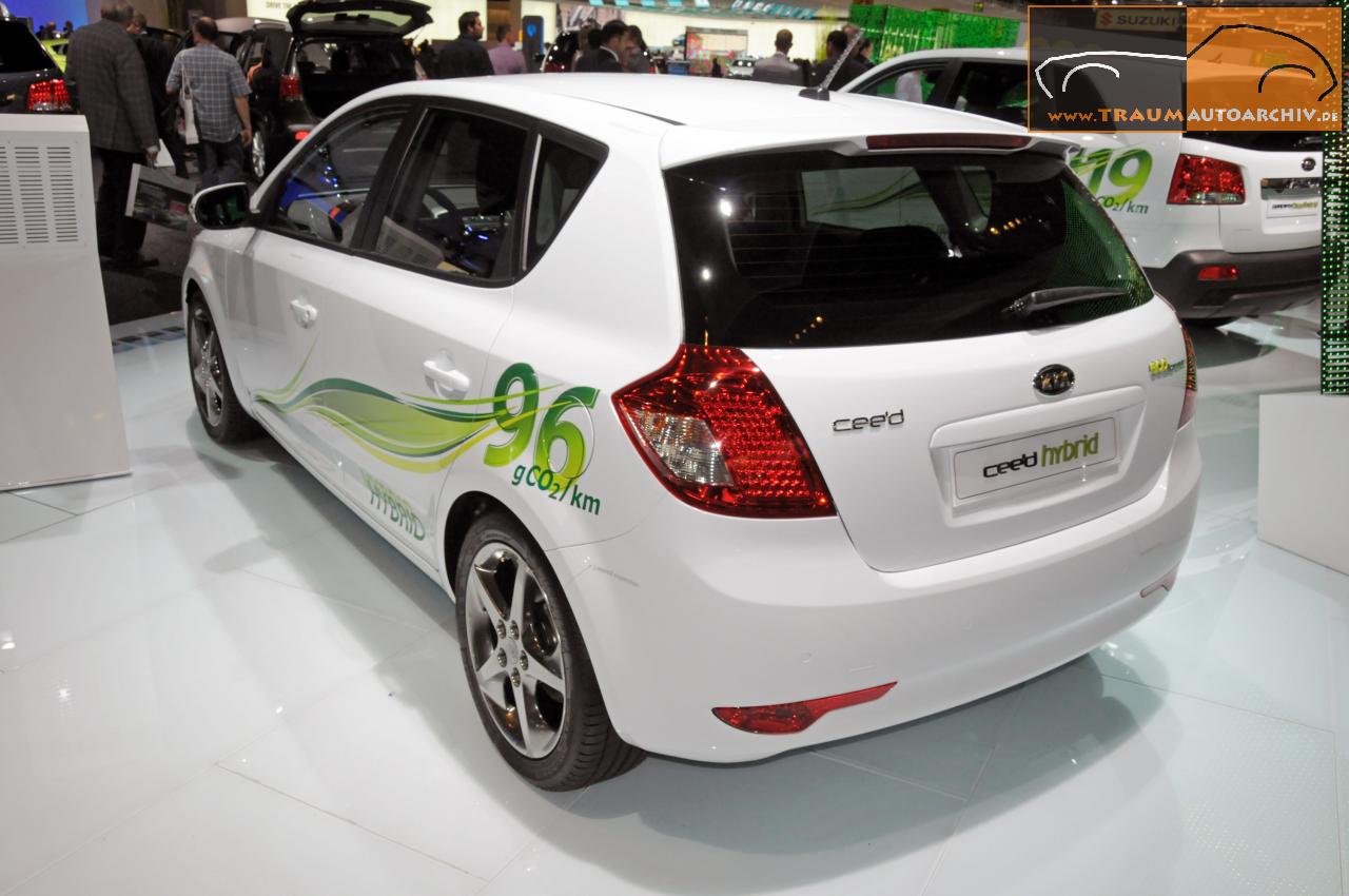 E_Kia C'eed Hybrid '2009.jpg 112.6K