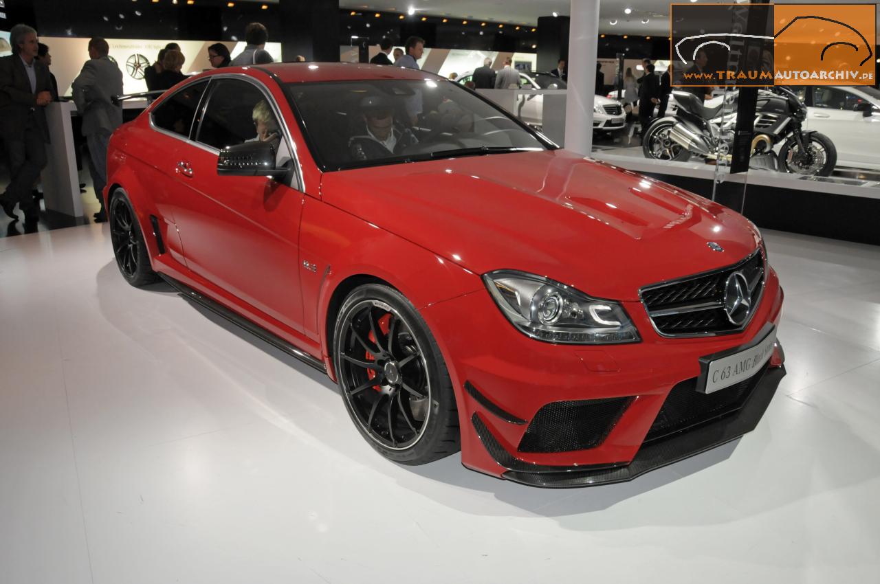 Mercedes-Benz C 63 Coupe AMG Black Series '2011 (1).jpg 111.8K