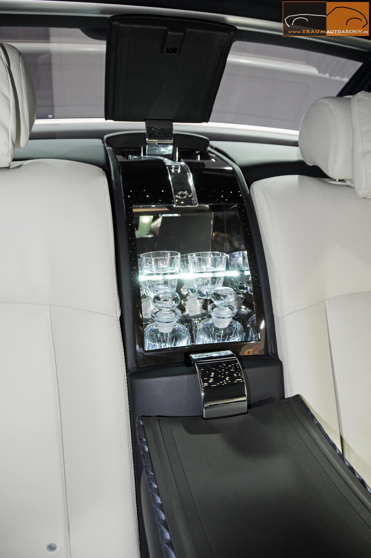 Rolls-Royce Phantom Extended Wheelbase Limelight Collection '2015 (5).jpg 200.7K