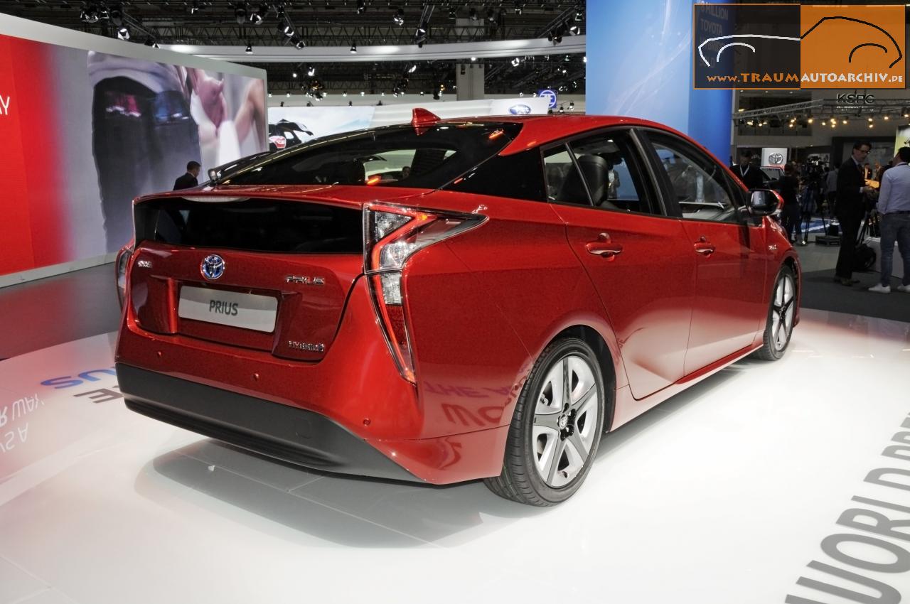 Toyota Prius III '2015 (2).jpg 121.9K