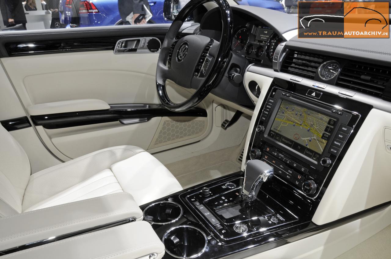 VW Phaeton V8 4.2 L Exclusive '2015 (2).jpg 146.6K
