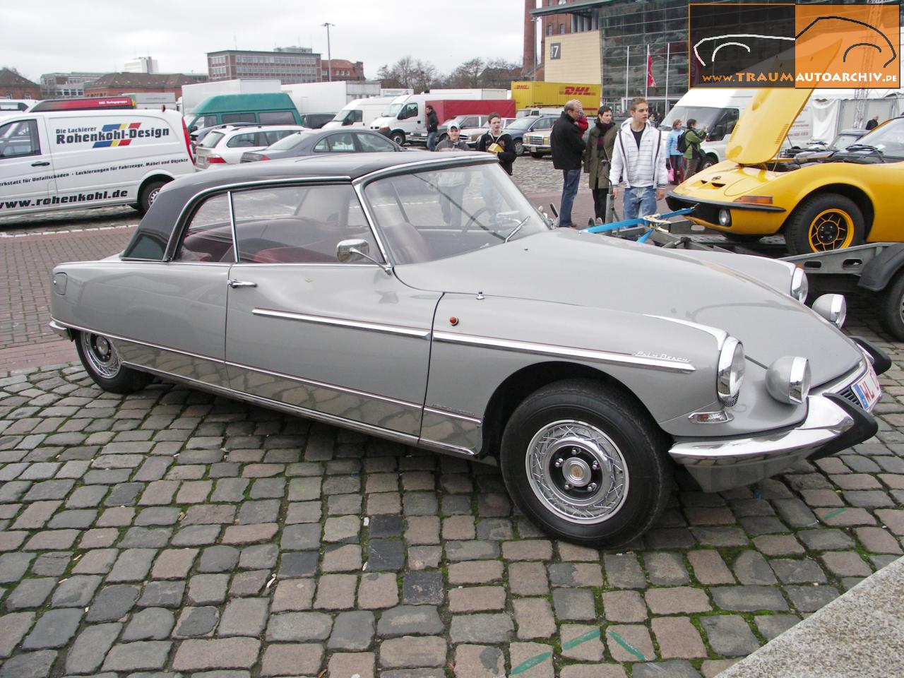 Citroen DS 21 Palm Beach.jpg 197.2K