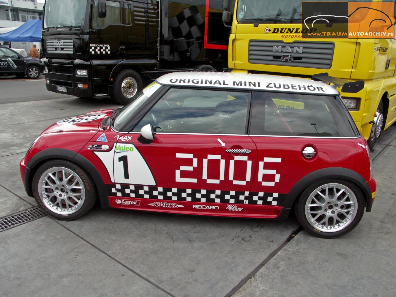 Mini Cooper S John Cooper Works Kit '2006 (2).jpg 178.2K