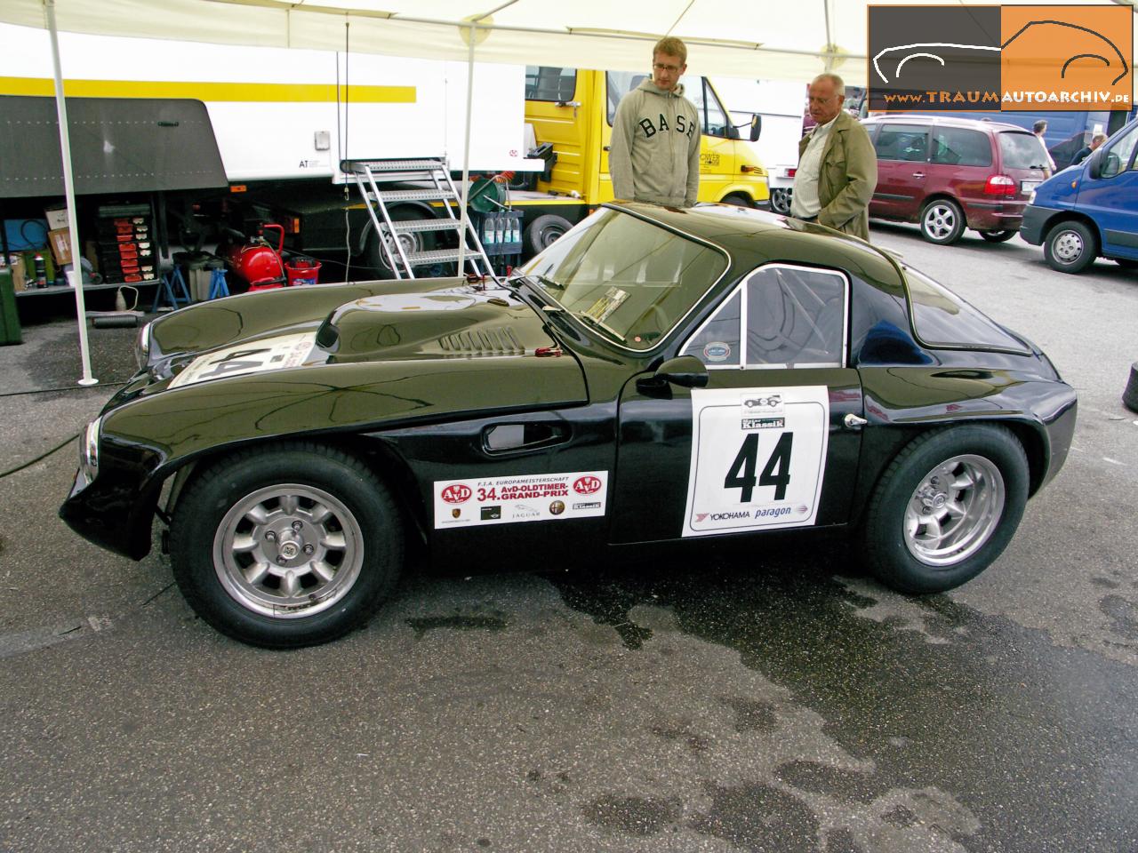 TVR Griffith 400 '1965 (1).jpg 223.3K