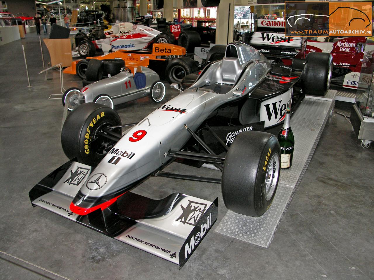 F1_McLaren-Mercedes MP4-12 '1997 (3).jpg 200.8K