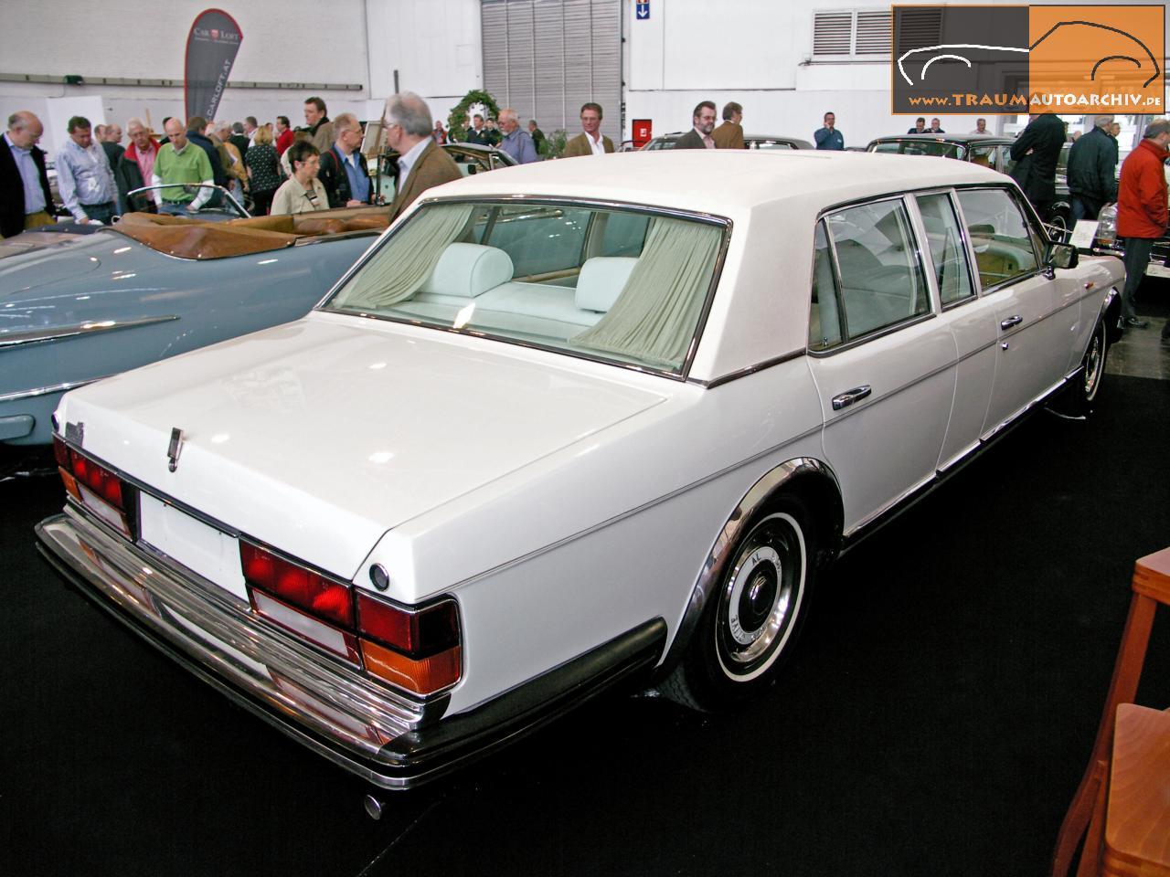 Rolls-Royce Silver Spur Limousine Sadam Hussein (2).jpg 151.2K