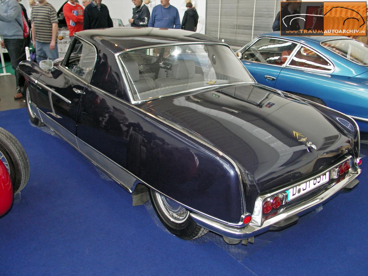 Citroen DS Le Dandy Coupe (2).jpg 175.4K