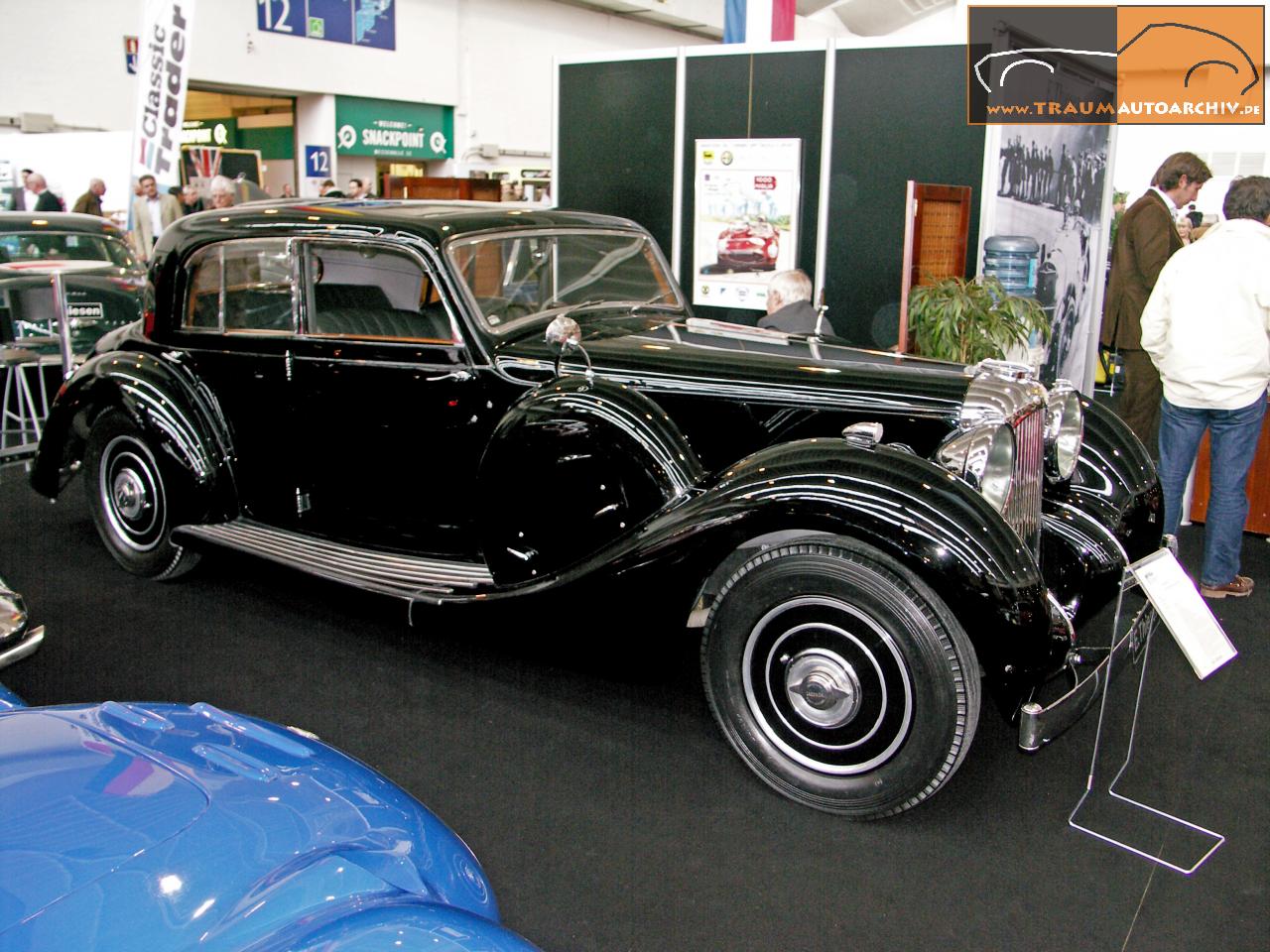 Lagonda V12 Short-Chassis Saloon '1940 (1).jpg 199.2K