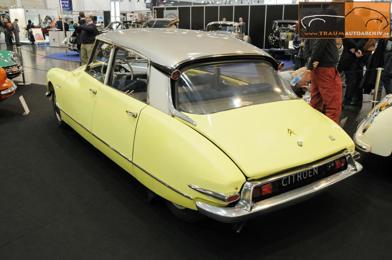 Citroen DS 19 Berline '1959.jpg 124.4K