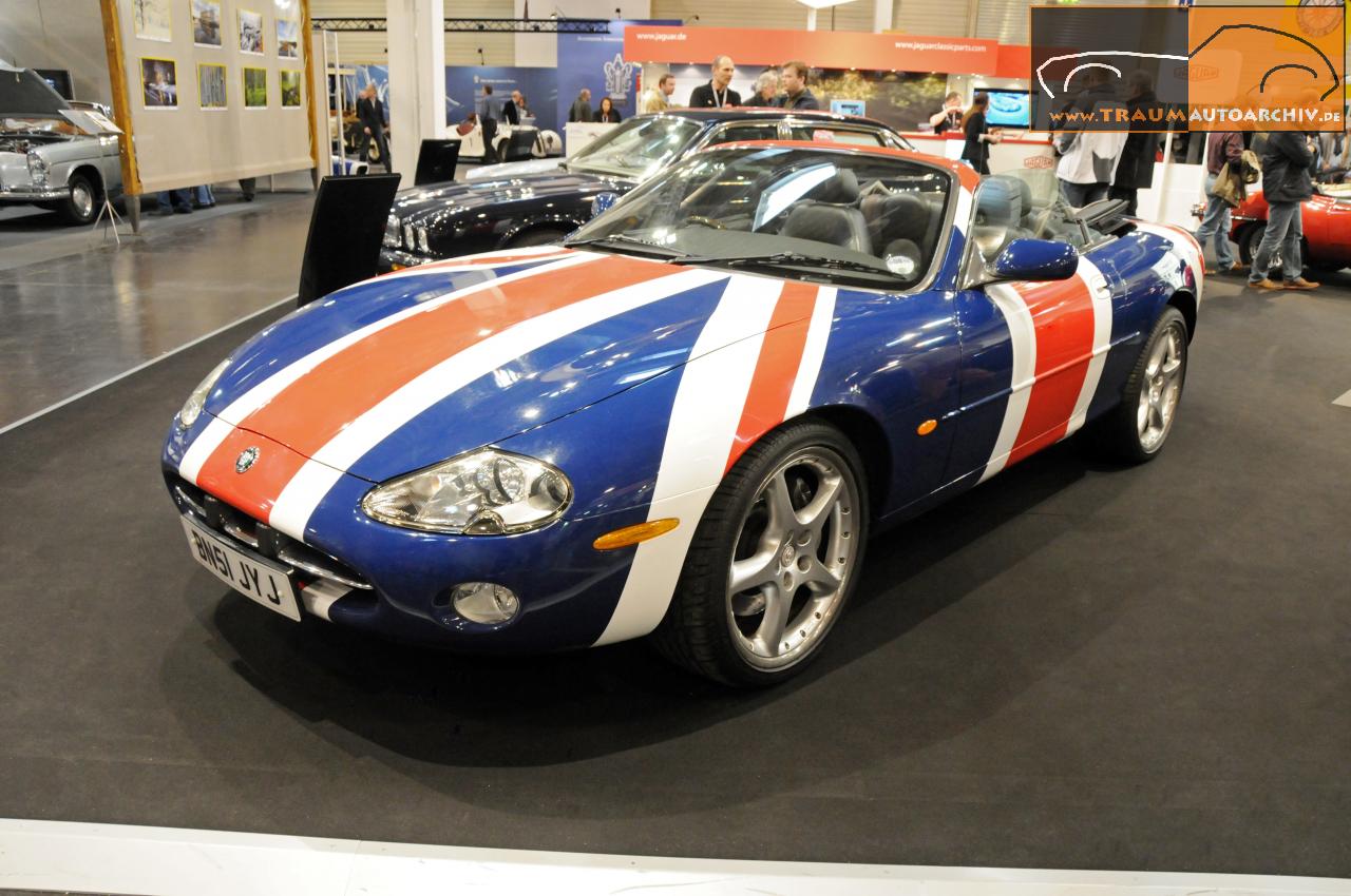 Jaguar XK 8 Cabrio Union Jack '2001.jpg 144.2K