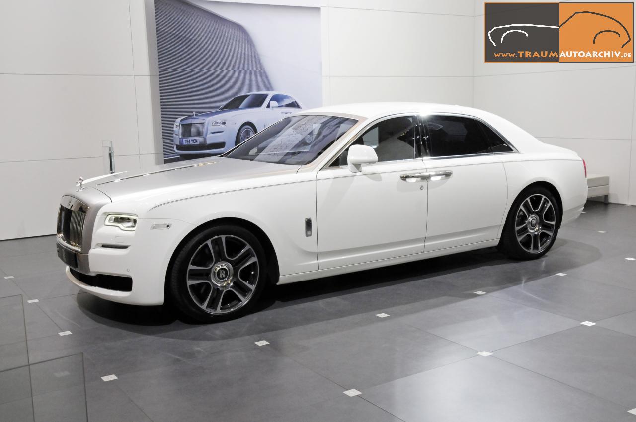 Rolls-Royce Ghost Series II '2016.jpg 93.8K