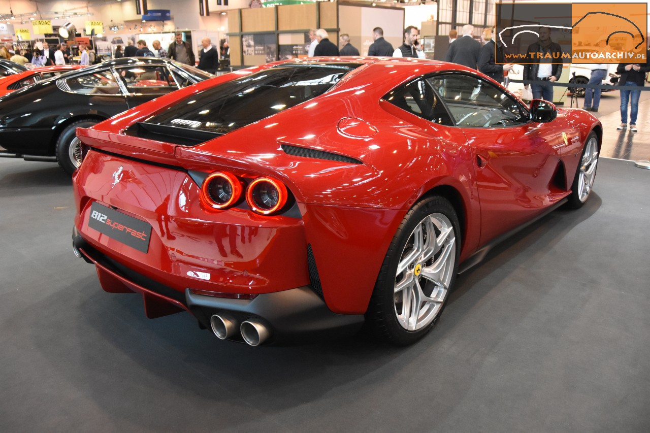 Ferrari 812 Superfast '2017.jpg 263.3K