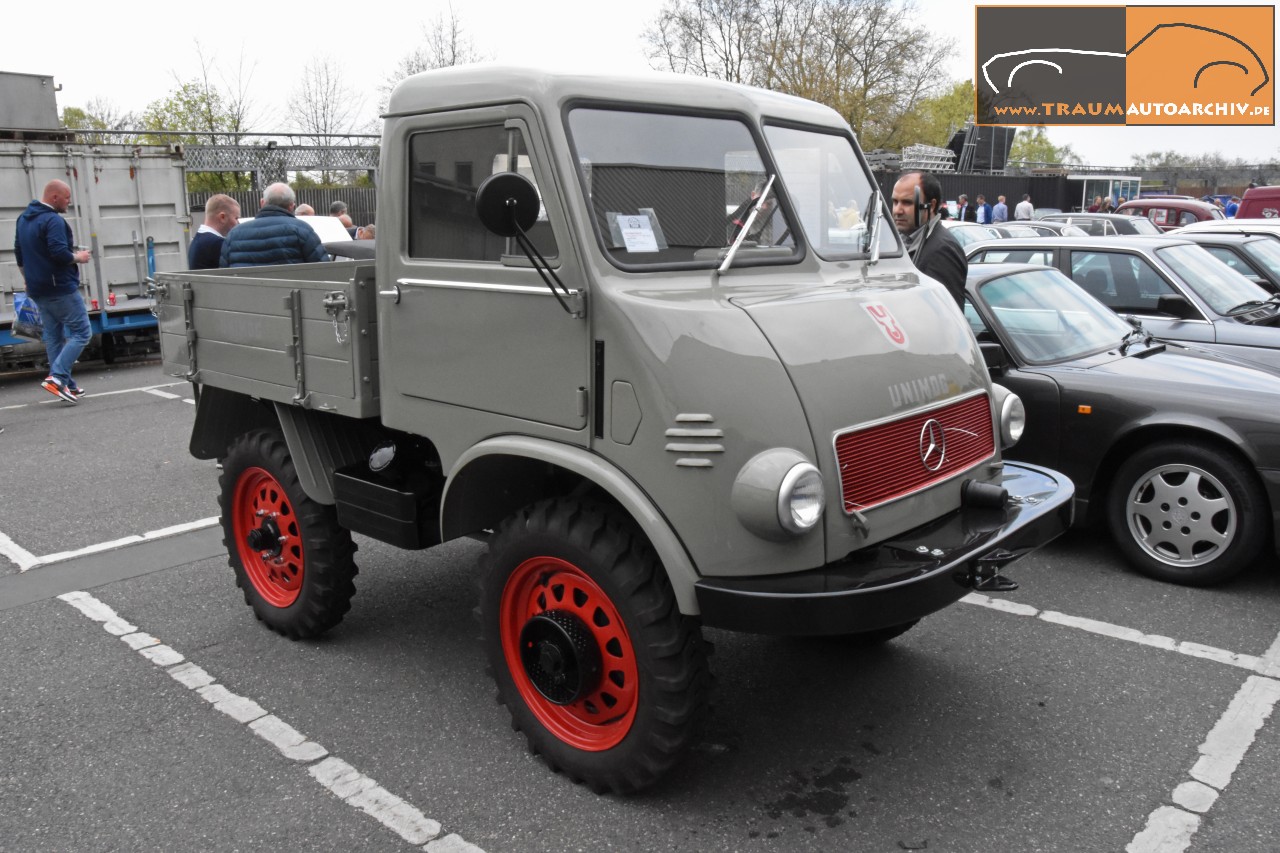 Mercedes-Benz Unimog 401.jpg 270.5K