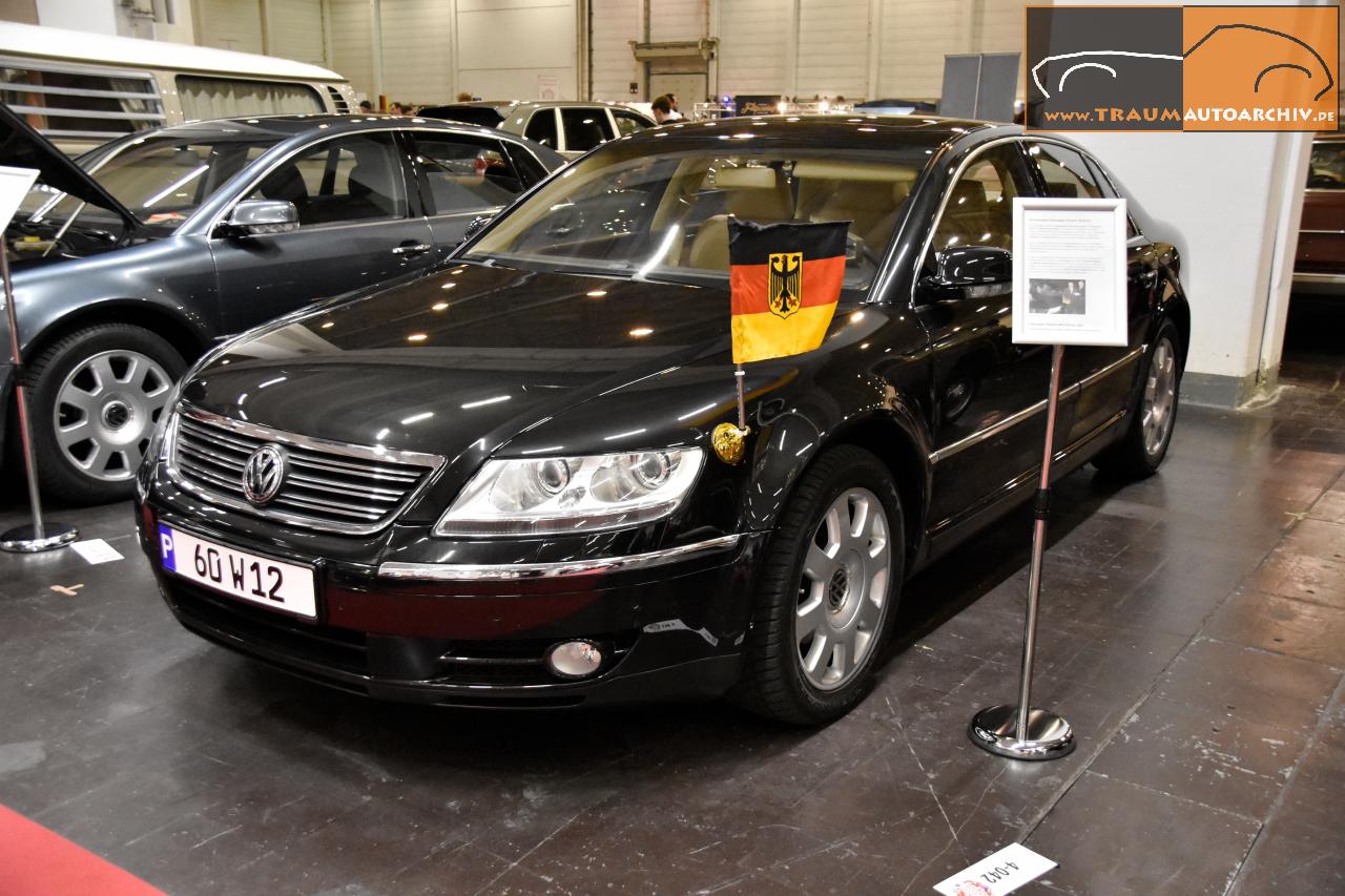 VW Phaeton W12 6.0 lang Gerhard Schroeder '2002.jpg 158.5K